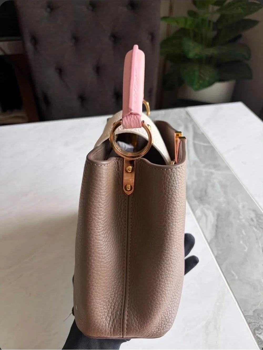 Price firm. Louis Vuitton Tri Color Taurillon Leather Capucines BB Shoulder Bag